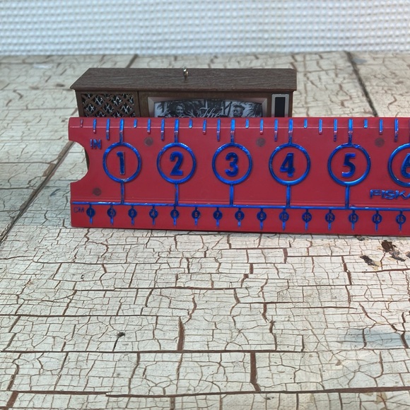 Hallmark Keepsake, The Beverly Hillbillies Christmas ornament - Picture 7 of 7